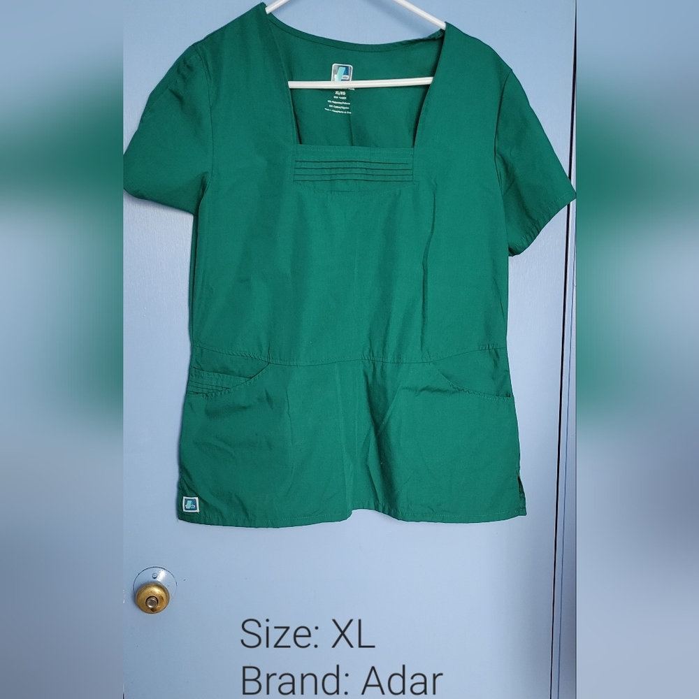 Adar Scrub Top: Large/Green